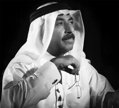 البحرين تودّع علي خليفة.. شاعر الحداثة وحارس ذاكرة الخليج