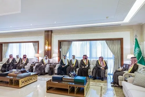 نائب أمير الشرقية يطّلع على مستهدفات جمعية تاروت
