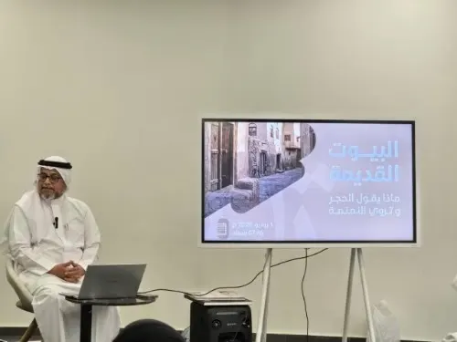 هجلس: البيوت تتكلم.. والطين يبوح بأسراره لأهله