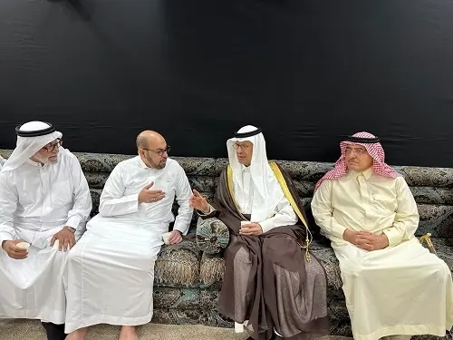 وزير الطاقة ينقل تعازي الملك لذوي الشهداء في الدمام وسنابس وصفوى والخويلدية