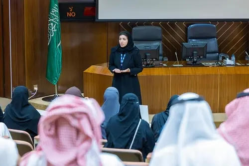 “البواردي” تستعرض حقوق الإنسان في المملكة