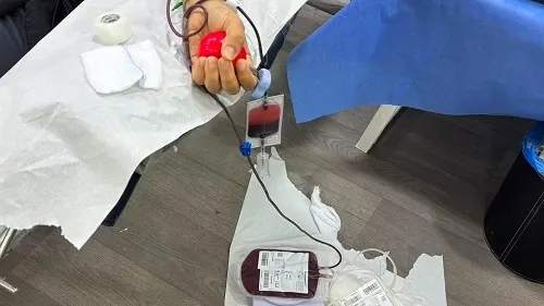 زهراء آل زواد.. التبرع بالدم جزءٌ من نمط حياتها
