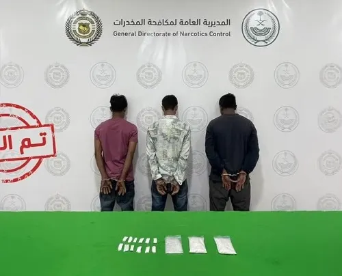 الشرقية.. القبض على 3 مقيمين يروجون “الشبو”