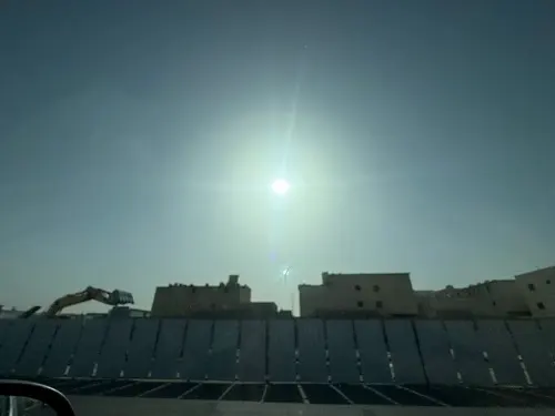 القطيف.. سماء صافية بحرارة 43 مئوية