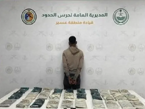 الثالث في 4 أيام.. سقوط مهرب 33 كيلو حشيش في “ربوعة عسير”