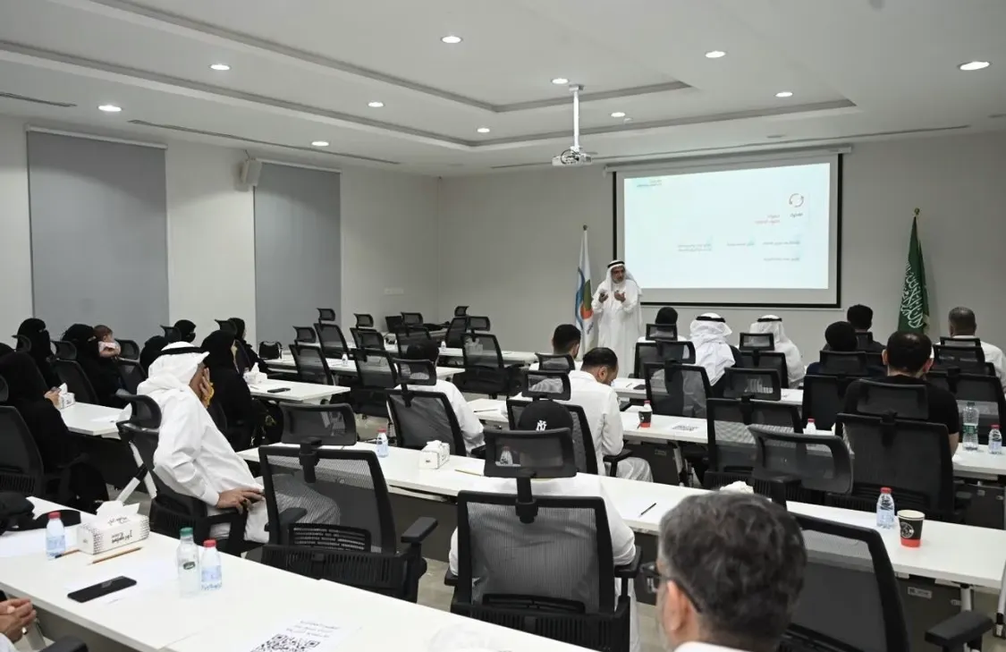 مشكلات متشابهة.. أزواج يعبرون وأزواج يغرقون