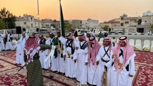 العرضة تفتتح فرحة القطيف باليوم الوطني