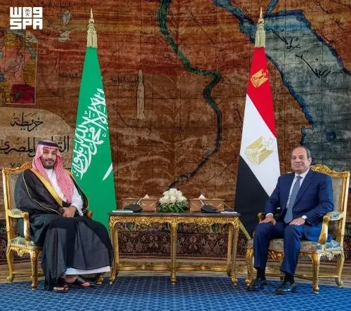 ولي العهد والسيسي يبحثان أمن المنطقة والملاحة البحرية