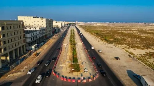 2.2 كيلومتر.. «أنسنة» شارع الرياض تتقدم في القطيف