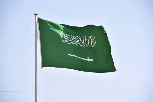 سفارتنا في قطر توفر حافلات لإعادة المواطنين إلى الرياض