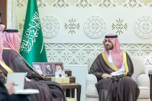 نائب أمير الشرقية يستقبل وزير الاستثمار